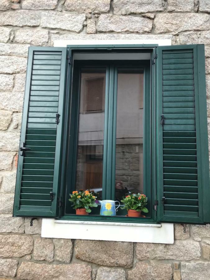 Villa Sardegna Vicino Ad Olbia "La Casa Nel Vicolo" Berchidda Exterior foto